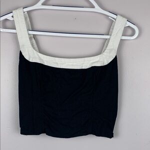 Abercrombie & Fitch Black and White Fitted Crop Tank Top size small